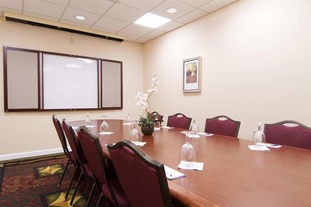 Hilton Garden Inn-Newburgh/Stewart Airport מתקנים תמונה